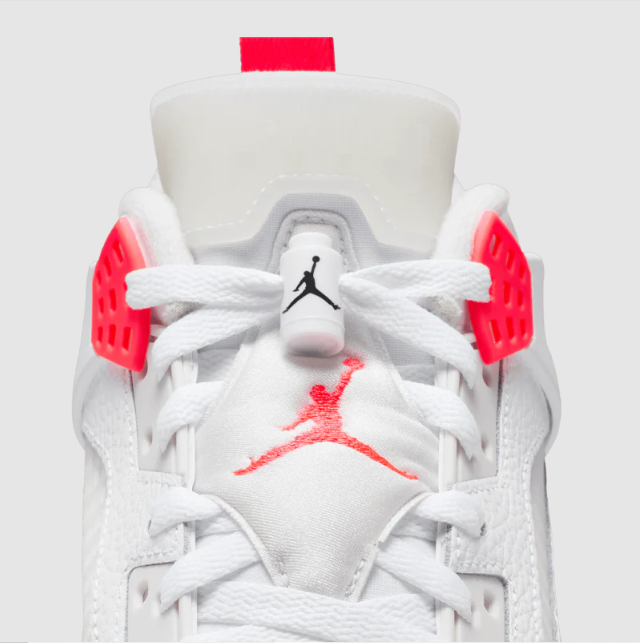 Jordan Spizike Low